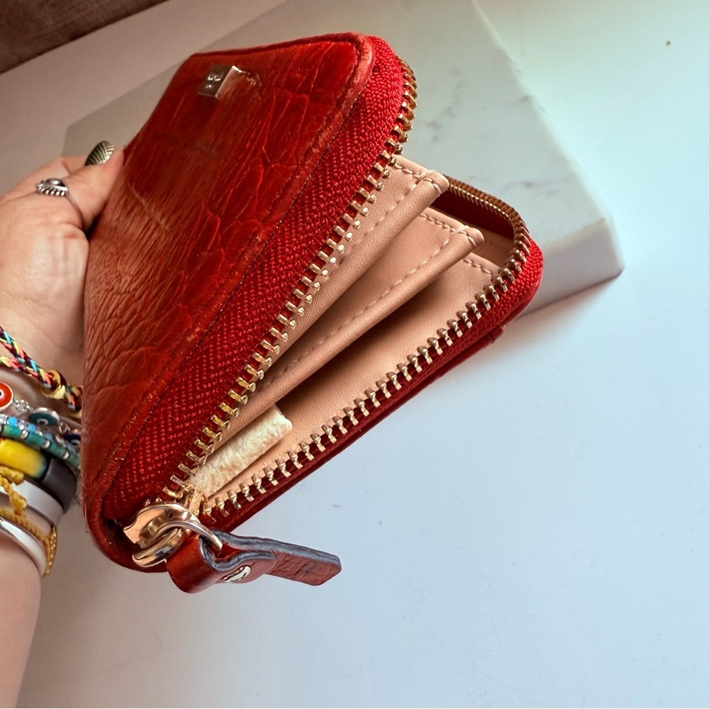 Kate Spade Rialto Place Neda Red Engine Croc Embossed Leather Zip Around Wallet - Picture 4 of 9